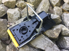 Laden Sie das Bild in den Galerie-Viewer, Schlagfallen Maus/  Mäuseschlagfalle aus Kunststoff