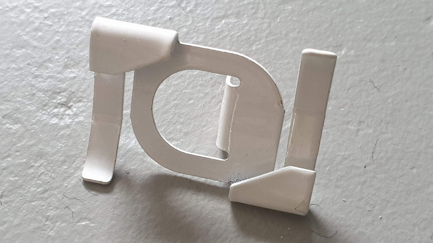 Halterung Rasterdecke / Deckenclip Odenwalddecke, weiß mit Öse